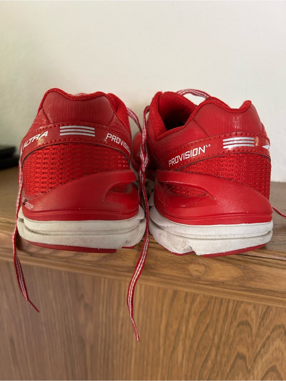 Altra Red Women's Athletic Running Shoes Bold Red Sz 8 - Picture 5 of 11